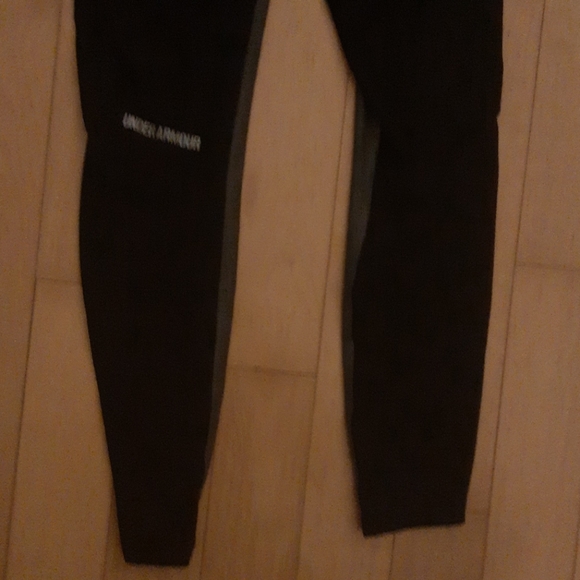 Under Amour leggings - Picture 6 of 7